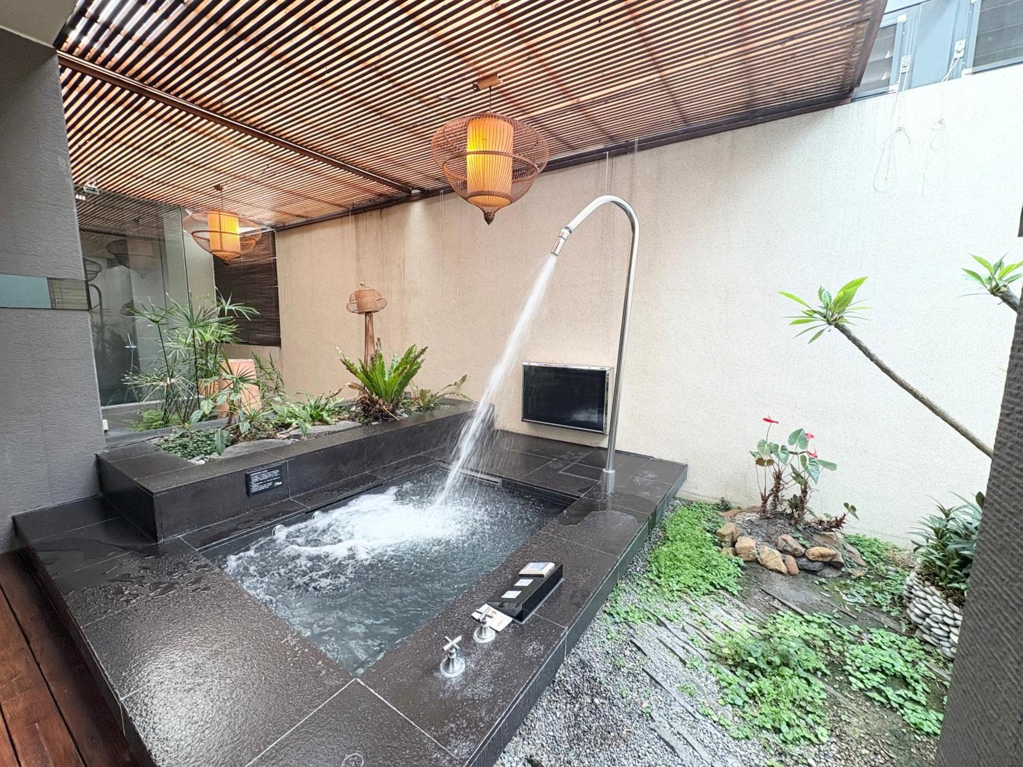 Xiadu Motel Taichung Dış mekan fotoğraf