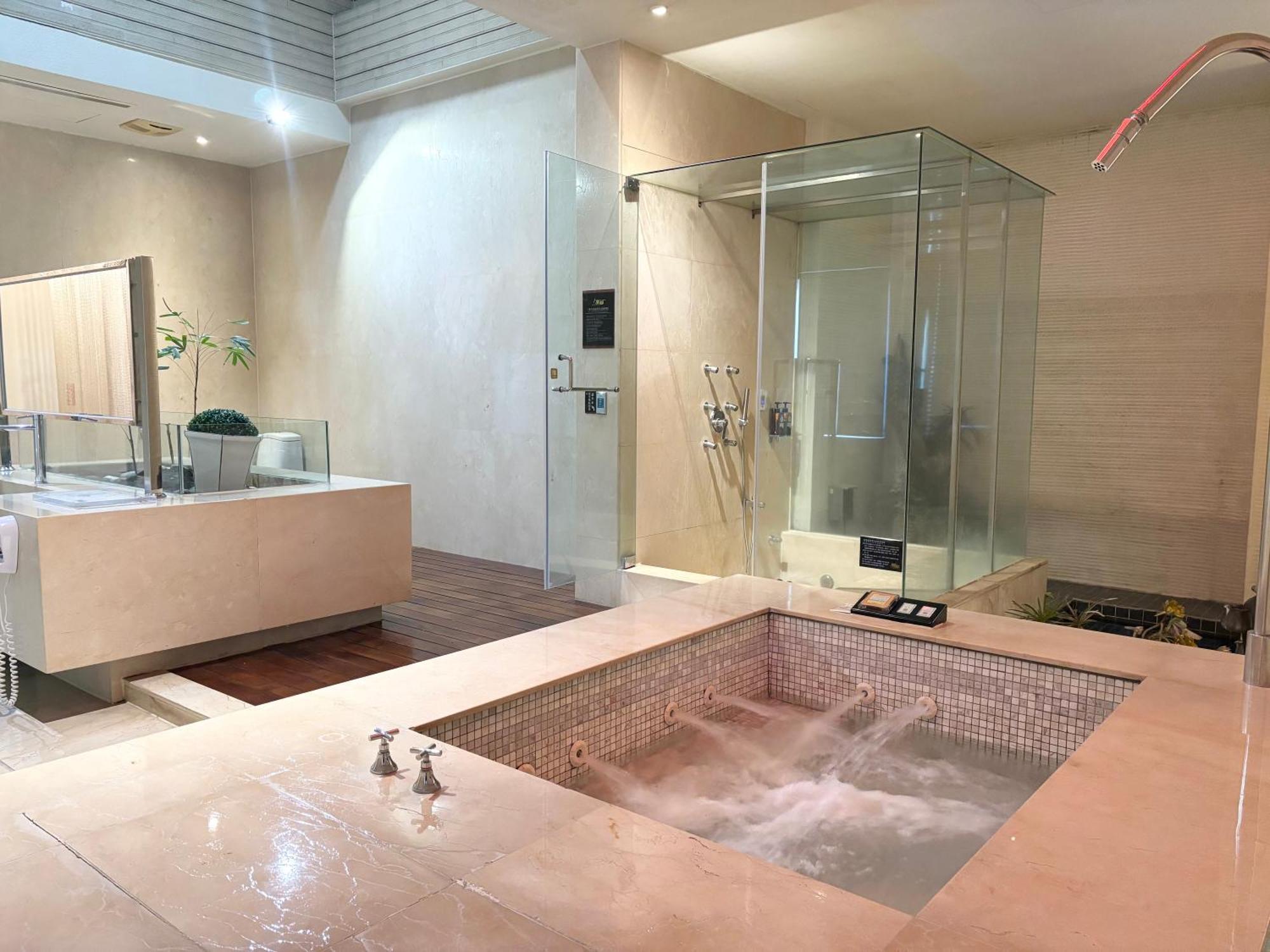 Xiadu Motel Taichung Dış mekan fotoğraf